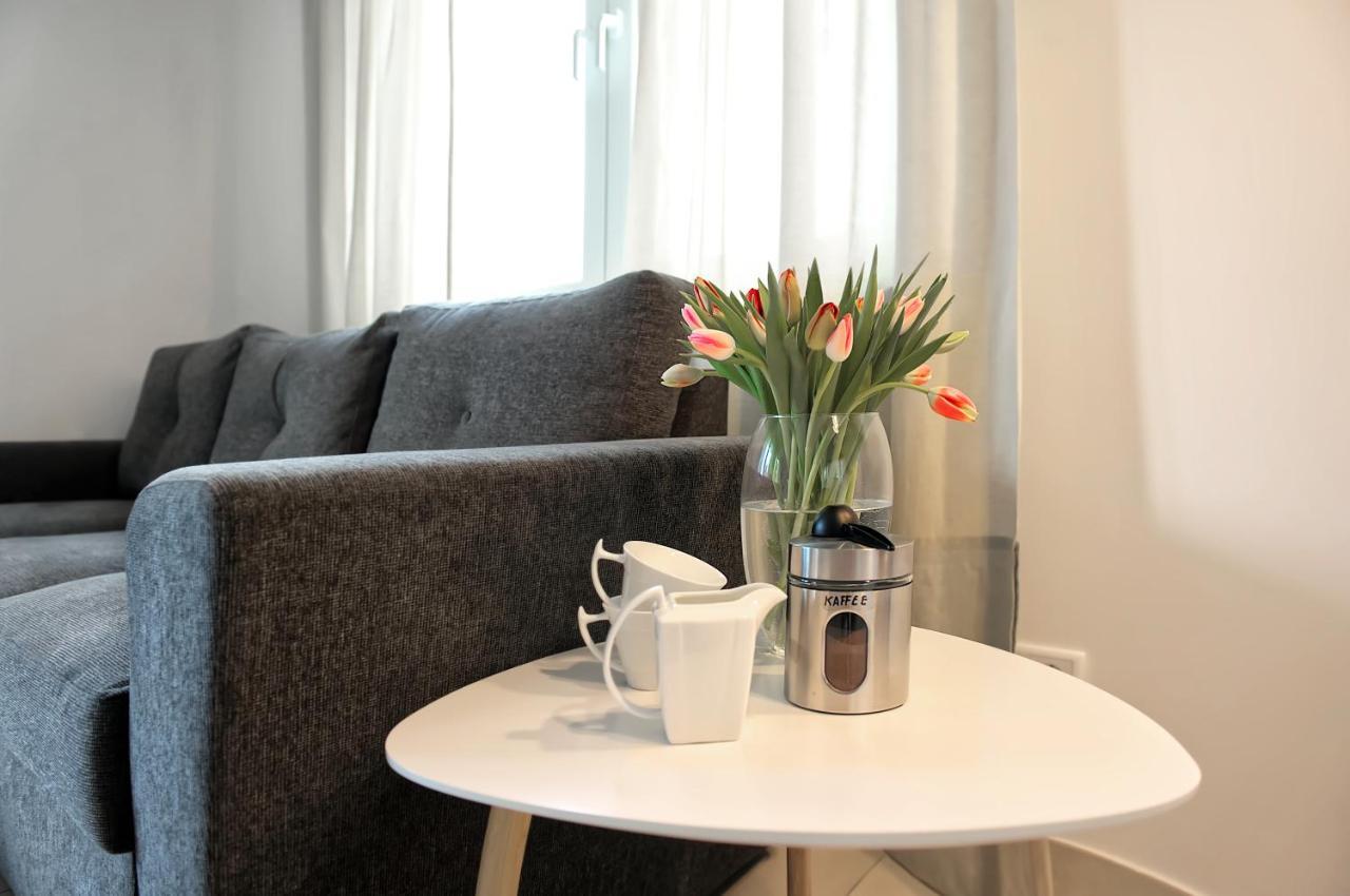 Modern Wohnen I Smart Tv I Terrasse I 2X Parkplatz I 2 Schlafzimmer I 6 Schlafplaetze Bad Oeynhausen Exterior foto