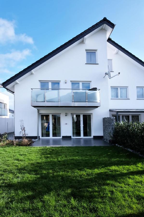 Modern Wohnen I Smart Tv I Terrasse I 2X Parkplatz I 2 Schlafzimmer I 6 Schlafplaetze Bad Oeynhausen Exterior foto